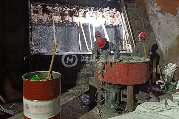 熔鋁爐爐門修補