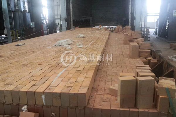臺車爐爐內(nèi)用耐火材料